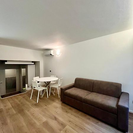 Central Side Apartment Milan Exterior photo