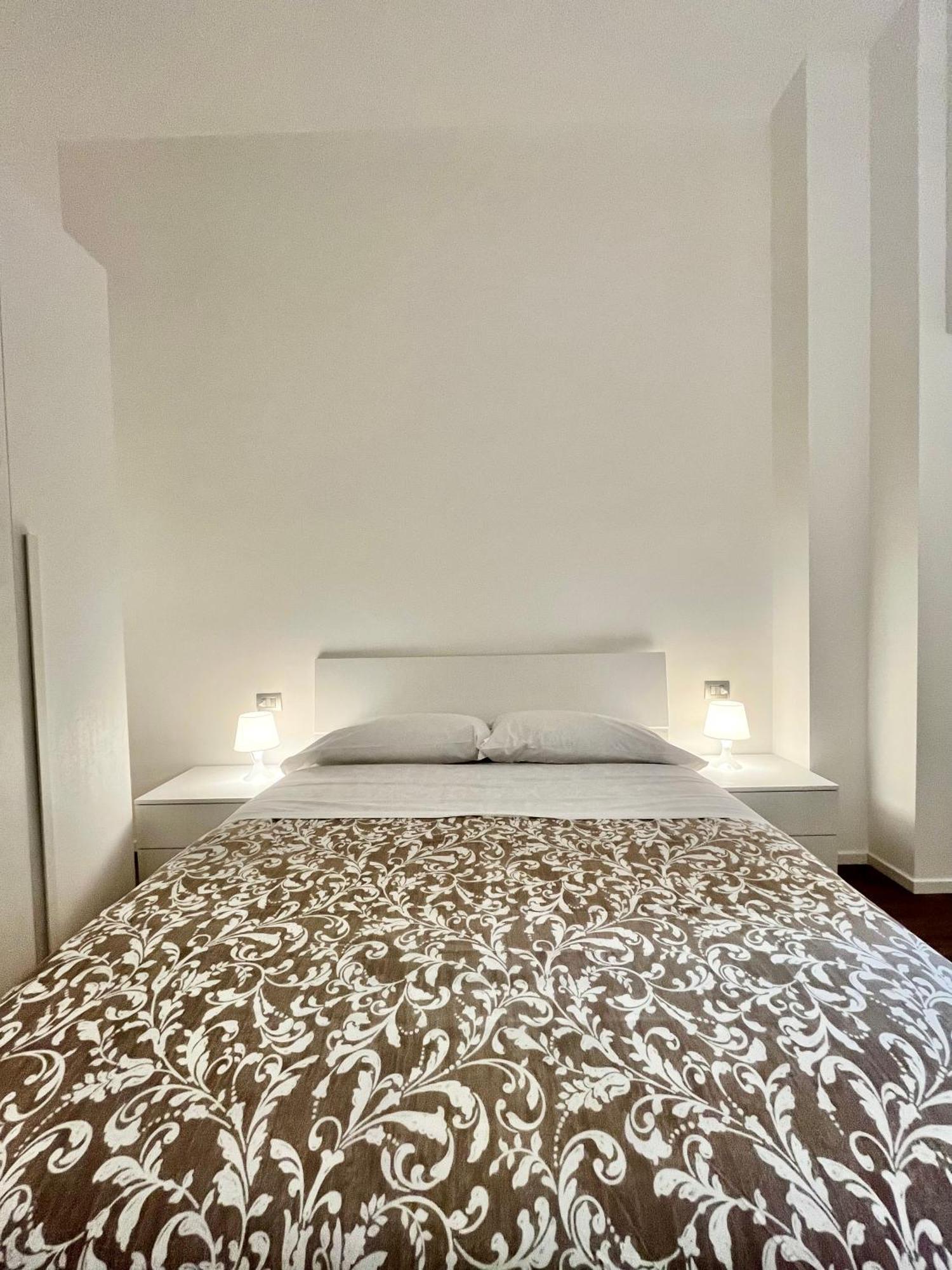 Central Side Apartment Milan Exterior photo