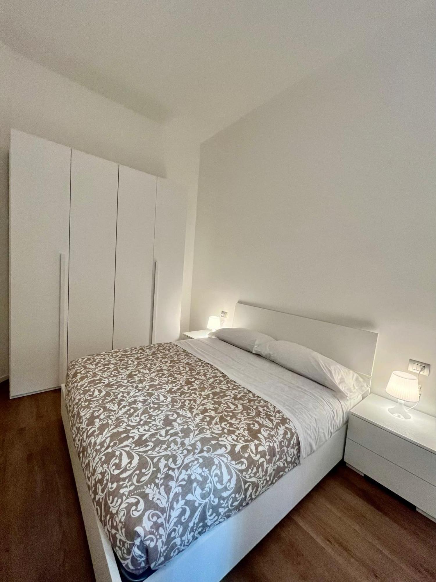 Central Side Apartment Milan Exterior photo